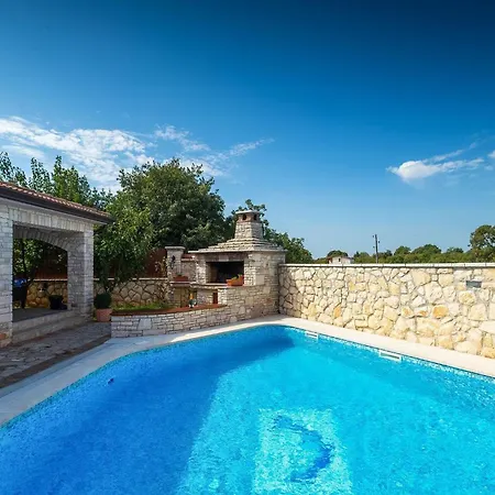 Holiday home Family