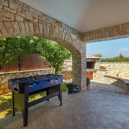 Family Holiday home Pula